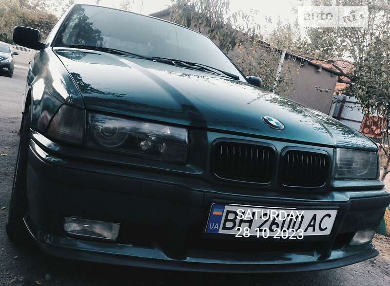 Седан BMW 3 Series 1992 в Одесі