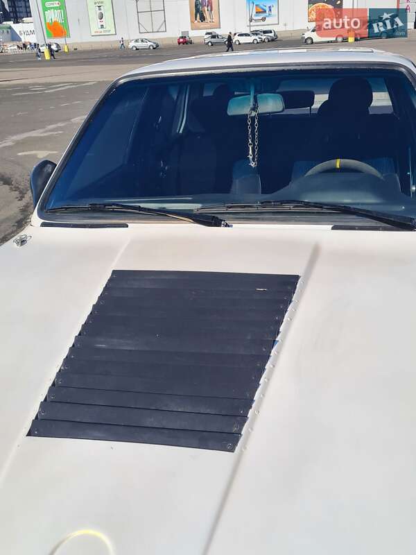 Седан BMW 3 Series 1986 в Одессе