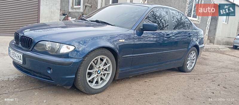 Седан BMW 3 Series 2003 в Веселиновому