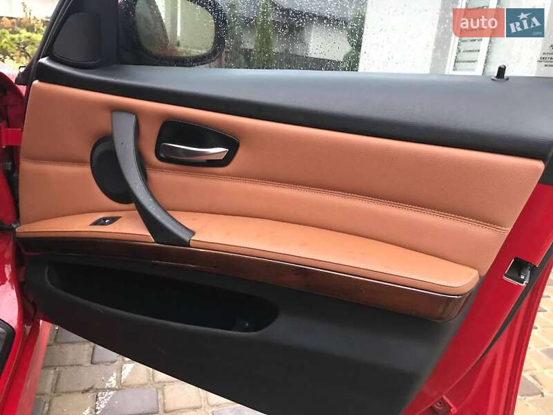 Седан BMW 3 Series 2011 в Тернополе