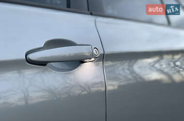 Седан BMW 3 Series 2016 в 