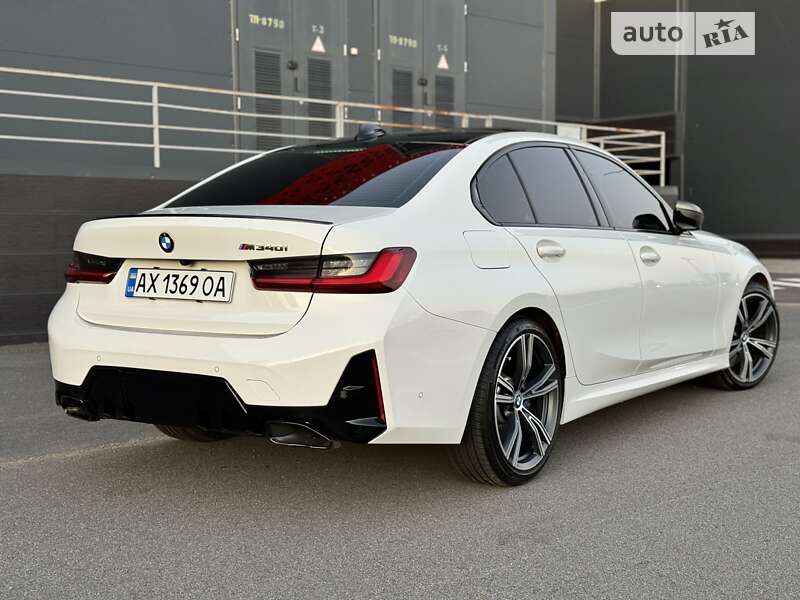 Седан BMW 3 Series 2022 в Киеве