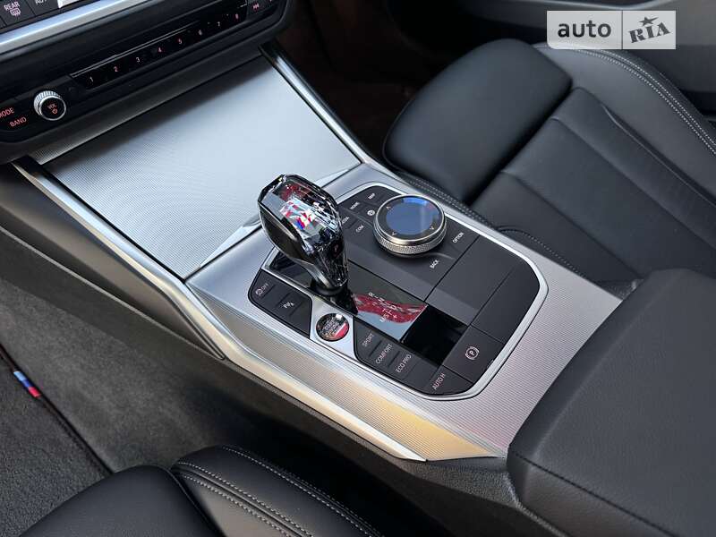 Седан BMW 3 Series 2022 в Киеве