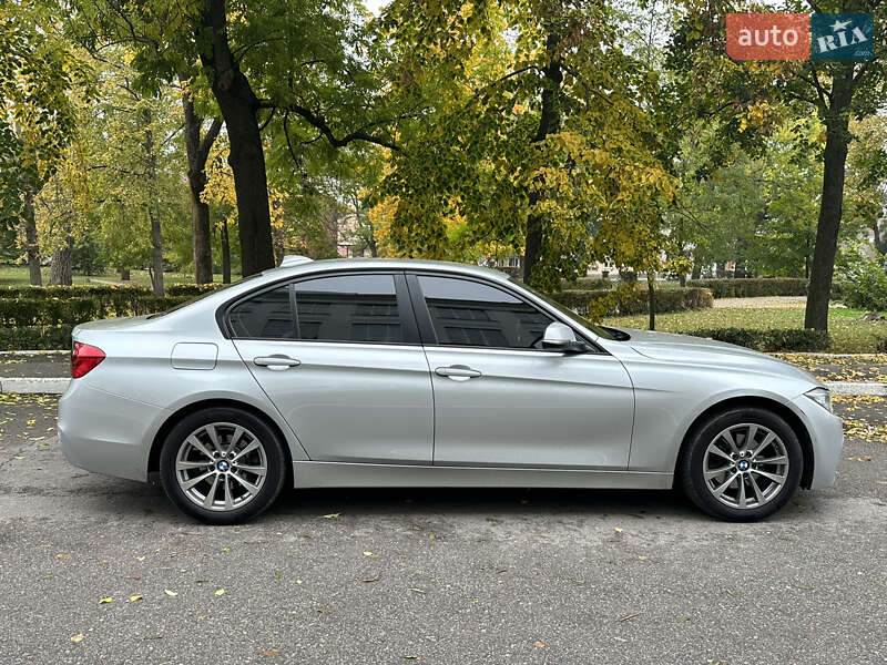 Седан BMW 3 Series 2017 в Белой Церкви