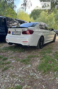 Седан BMW 3 Series 2017 в Львові