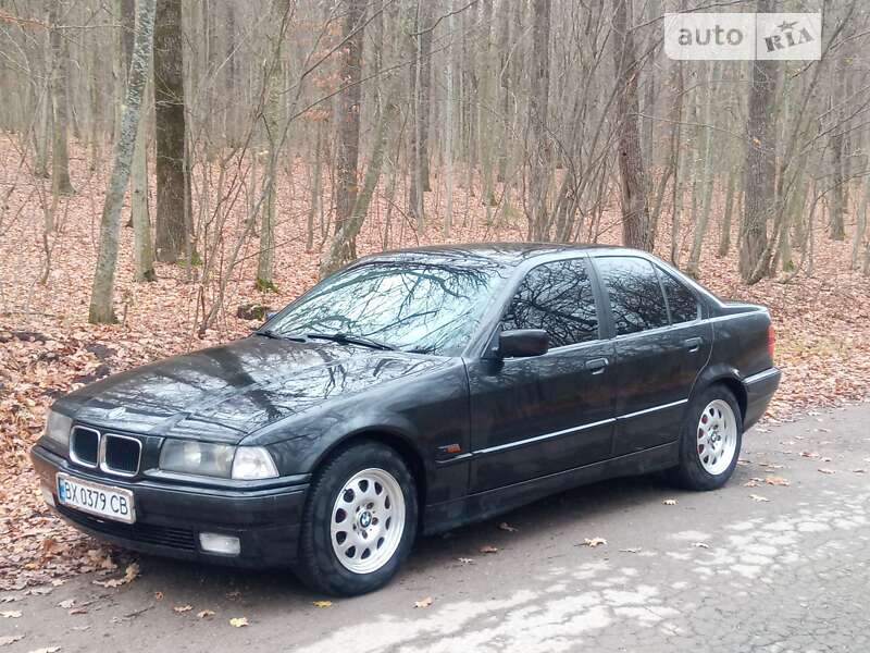 Седан BMW 3 Series 1995 в Каменец-Подольском