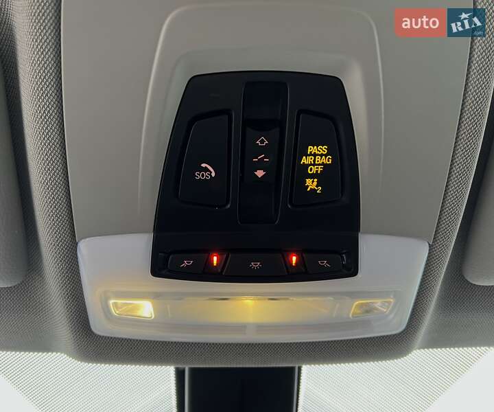 Седан BMW 3 Series 2017 в Львові