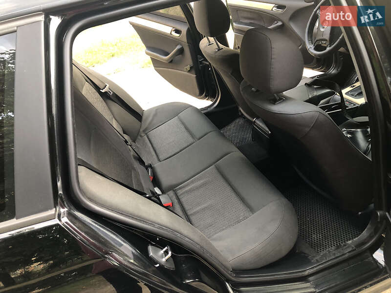 Универсал BMW 3 Series 2003 в Бориславе
