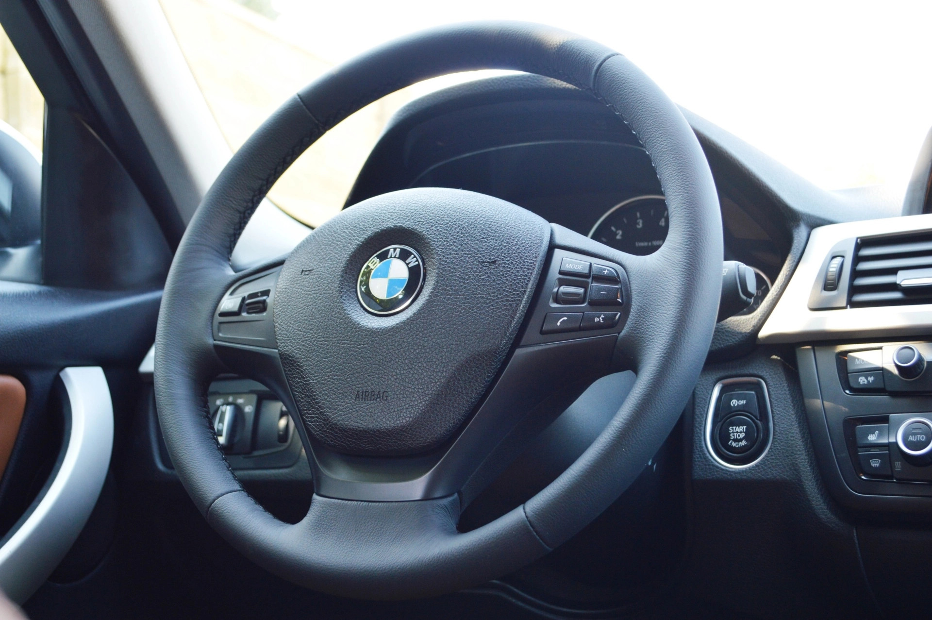 2012 BMW 3er - мініатюра 19