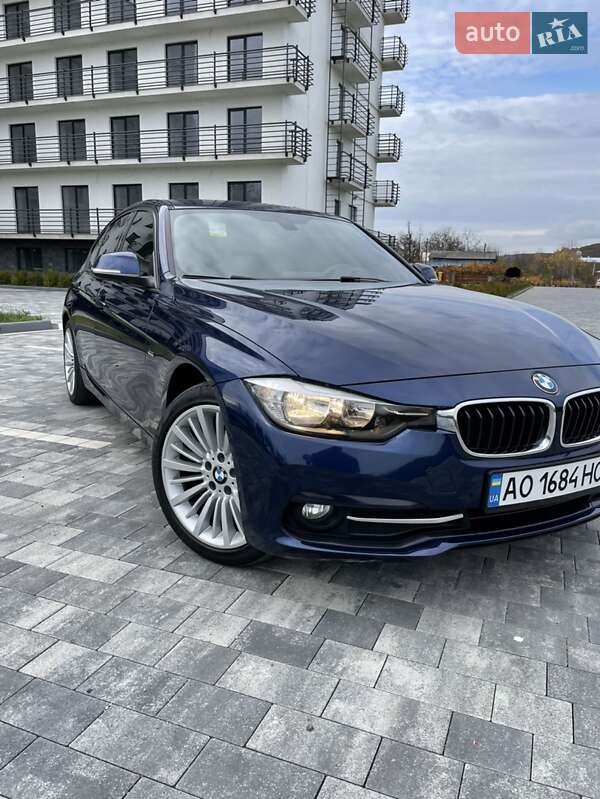 Седан BMW 3 Series 2016 в Мукачево