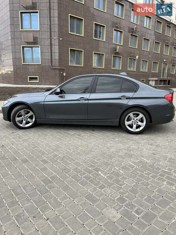 Седан BMW 3 Series 2013 в Одессе