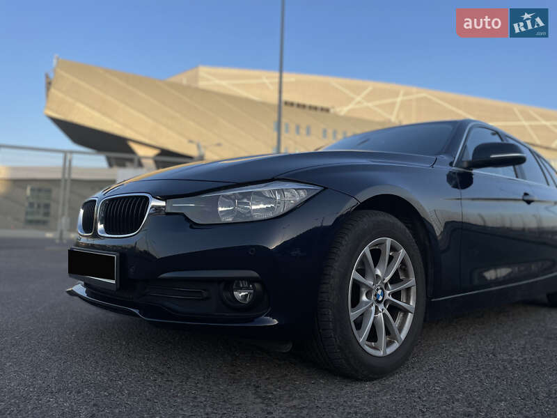 Універсал BMW 3 Series 2017 в Львові
