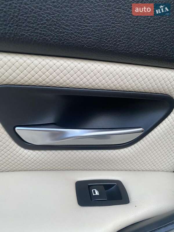 Седан BMW 3 Series 2013 в Бердичеві