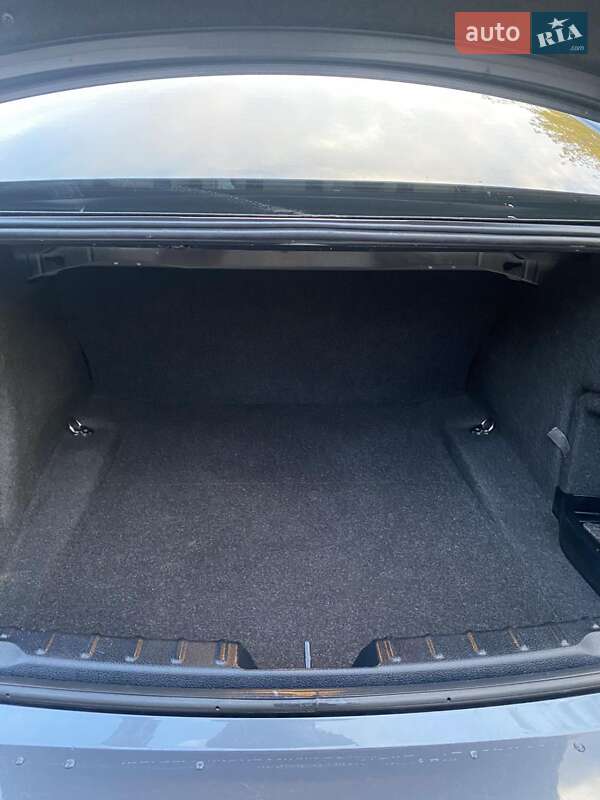 Седан BMW 3 Series 2013 в Бердичеві