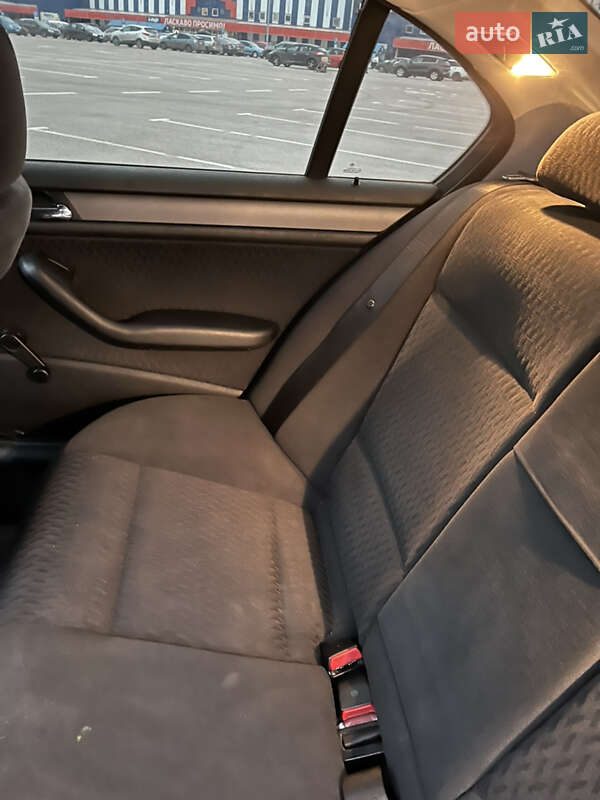Седан BMW 3 Series 2001 в Кропивницком фото 26 Седан BMW 3 Series 2001 в Кропивницком