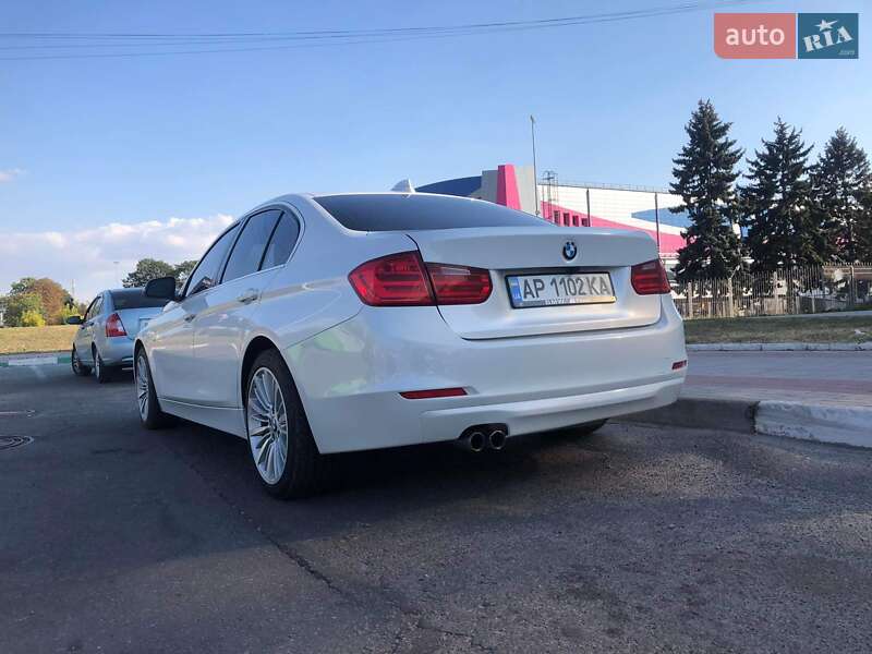 Седан BMW 3 Series 2012 в Запоріжжі