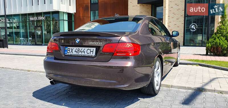Купе BMW 3 Series 2011 в Хмельницком