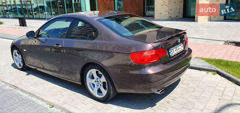 Купе BMW 3 Series 2011 в Хмельницком