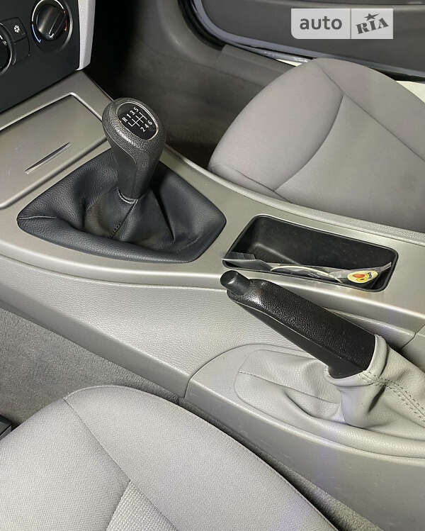 Седан BMW 3 Series 2006 в Ковелі