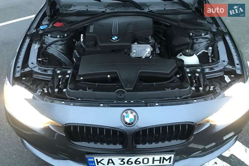 Седан BMW 3 Series 2017 в Киеве