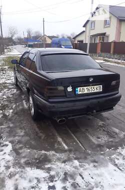 Седан BMW 3 Series 1993 в Миколаєві