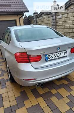 Седан BMW 3 Series 2014 в Березному