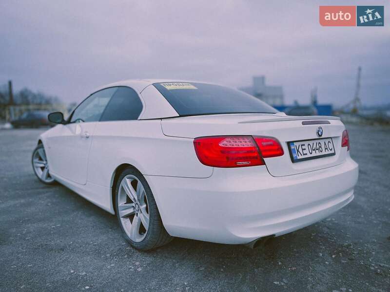 Кабріолет BMW 3 Series 2010 в Дніпрі