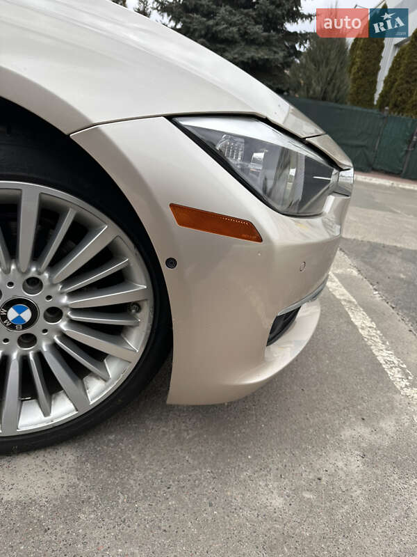 Седан BMW 3 Series 2015 в Києві