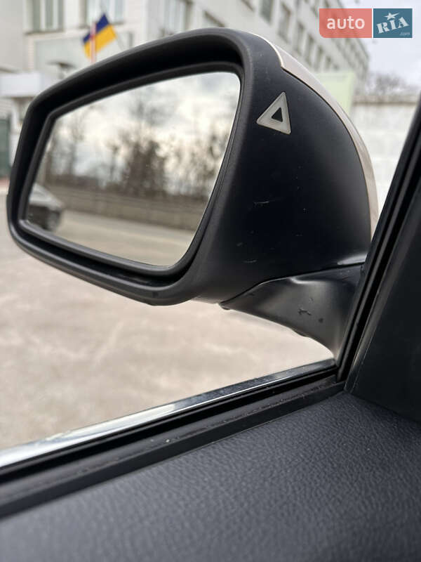 Седан BMW 3 Series 2015 в Києві