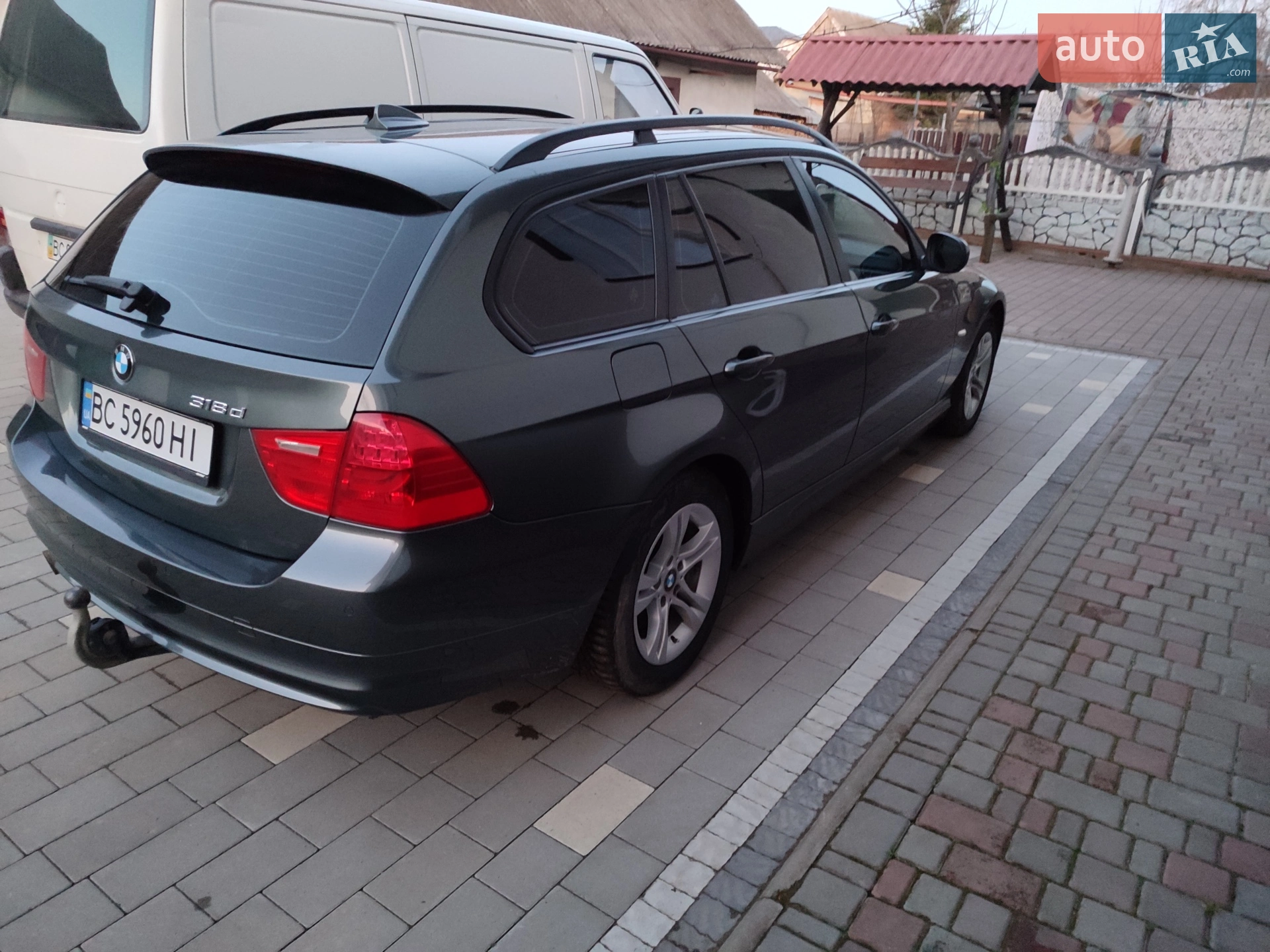 2010 BMW 3er - мініатюра 4