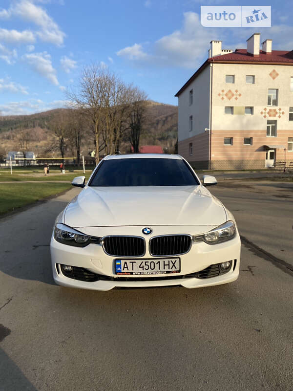 Седан BMW 3 Series 2014 в Яремчі
