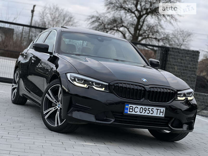 Седан BMW 3 Series 2019 в Львові
