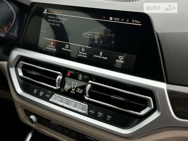 Седан BMW 3 Series 2019 в Львові