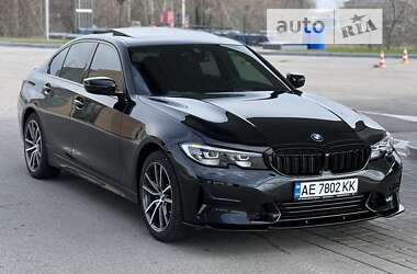 Седан BMW 3 Series 2019 в Дніпрі