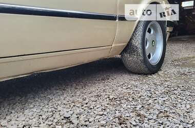 Седан BMW 3 Series 1986 в 