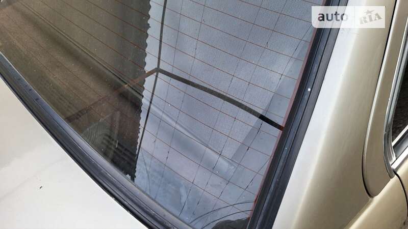 Седан BMW 3 Series 1986 в Ужгороде