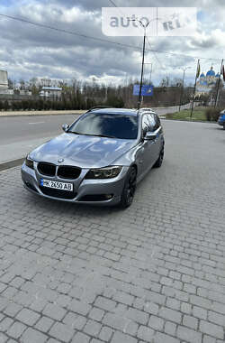 Универсал BMW 3 Series 2010 в Червонограде