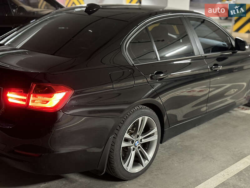 Седан BMW 3 Series 2012 в Киеве