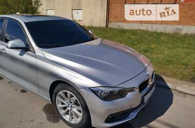Седан BMW 3 Series 2017 в Червонограде