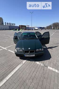 Седан BMW 3 Series 1995 в Одессе