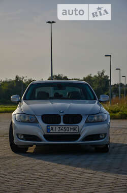 Седан BMW 3 Series 2010 в Василькові