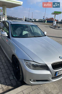 Седан BMW 3 Series 2010 в Василькове