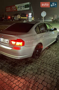 Седан BMW 3 Series 2010 в Василькові