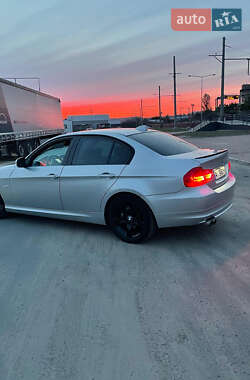 Седан BMW 3 Series 2010 в 