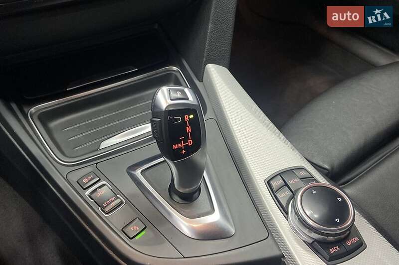 Седан BMW 3 Series 2014 в Львові