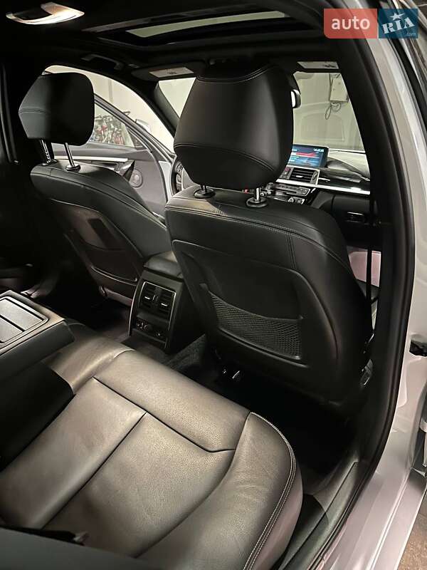 Седан BMW 3 Series 2016 в Дніпрі