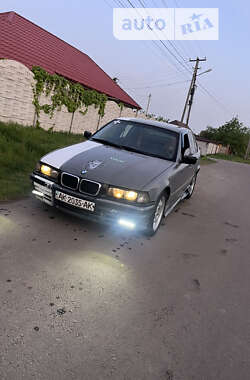 Седан BMW 3 Series 1993 в Николаеве