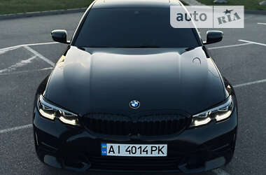 Седан BMW 3 Series 2019 в Киеве