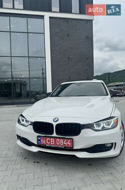 Седан BMW 3 Series 2015 в Хусте