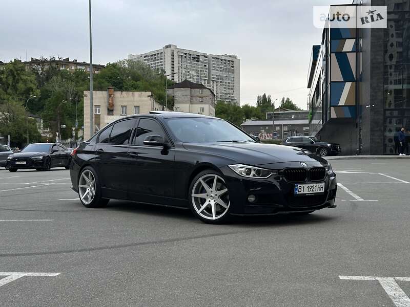 Седан BMW 3 Series 2014 в Киеве